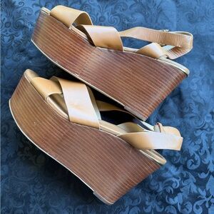 Michael Michael Kors Acorn Abbott Wedge Sandals
Size 9 1/2M